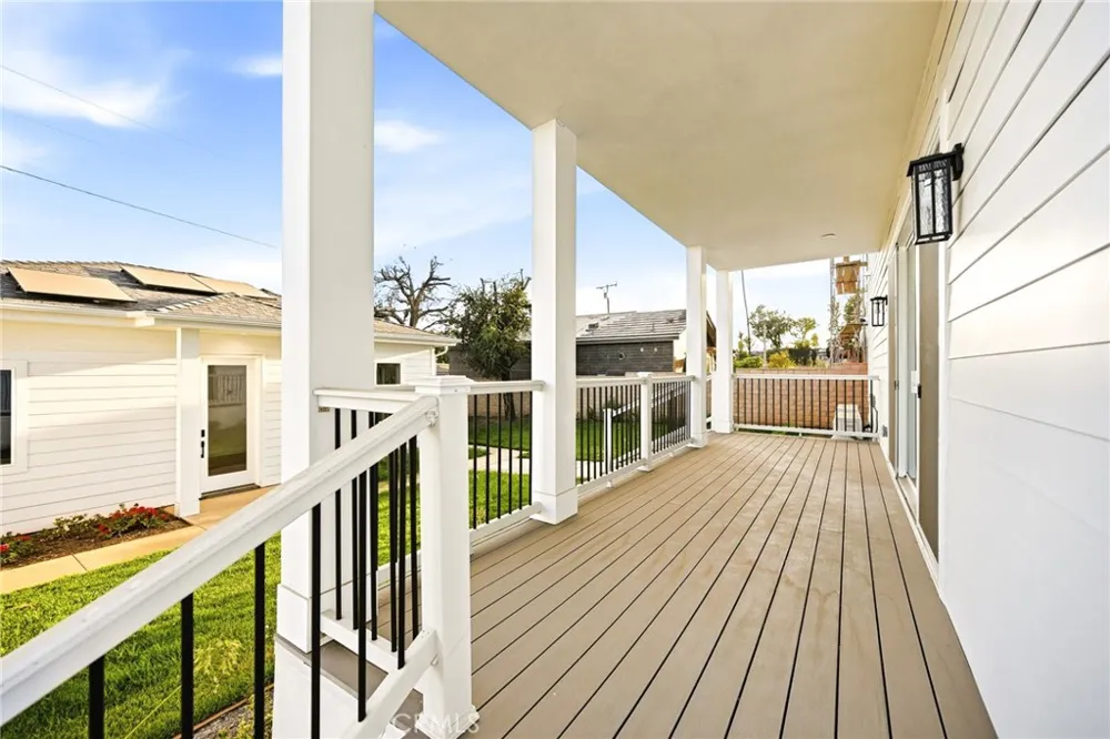 1688 E Mendocino Altadena, CA 91001
