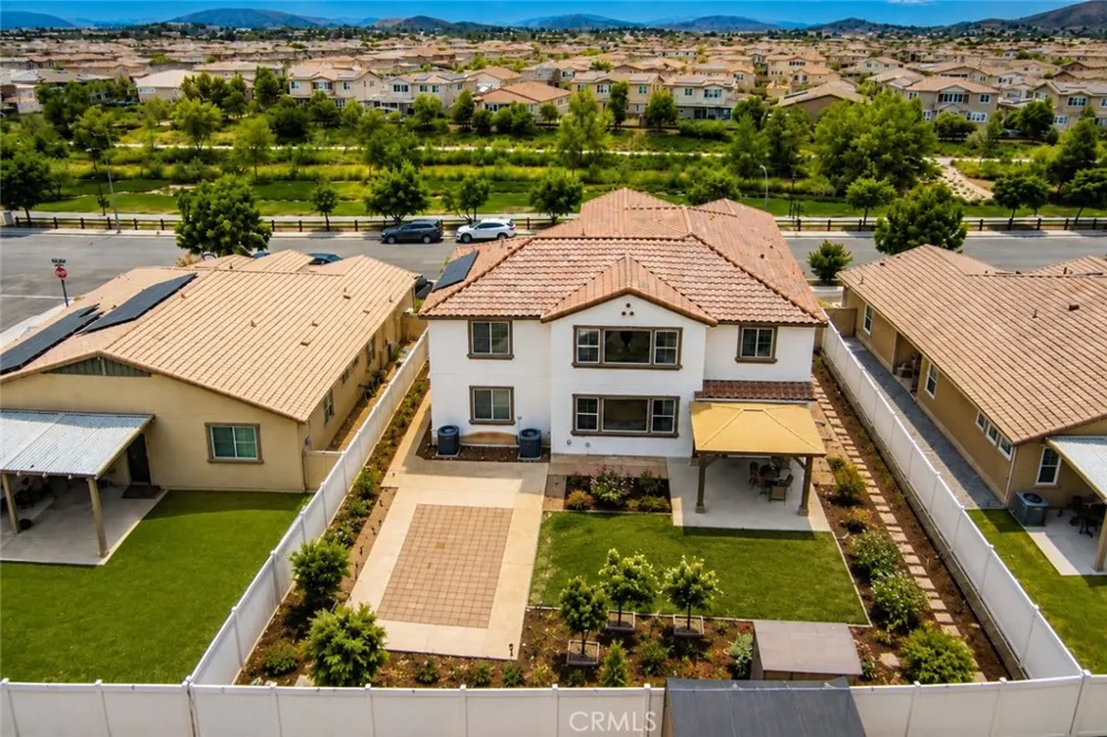 29832 Urtica Court Menifee, CA 92584
