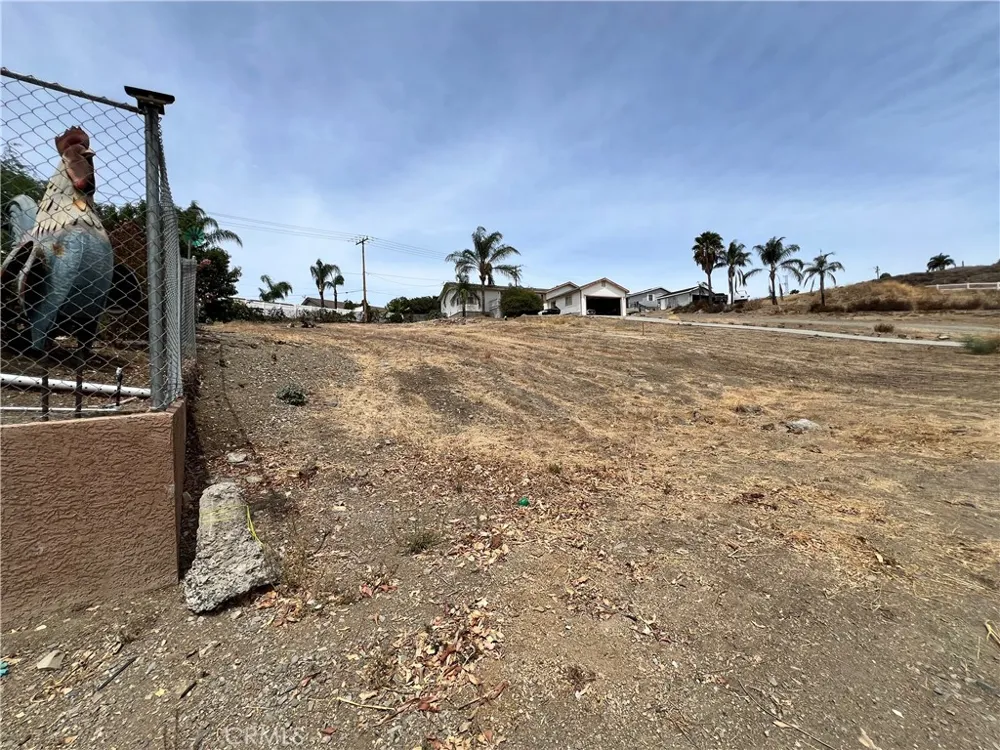 Cross Hill Drive Canyon Lake, CA 92587