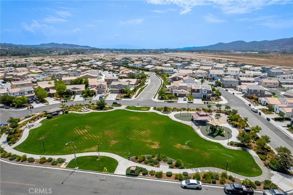 29126 Red Alder Lake Elsinore, CA 92530