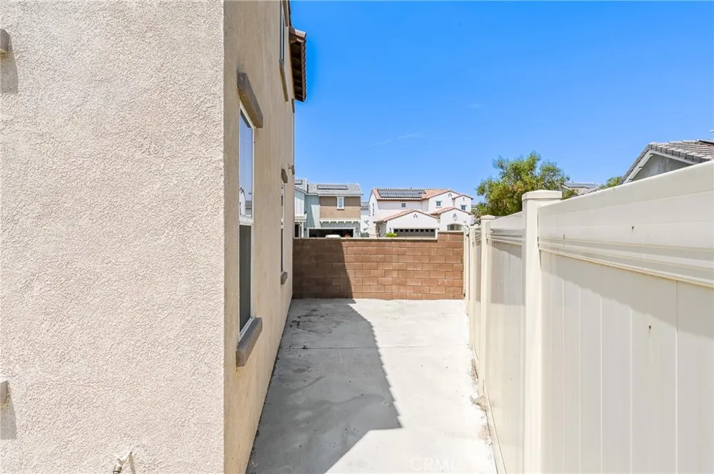 29126 Red Alder Lake Elsinore, CA 92530