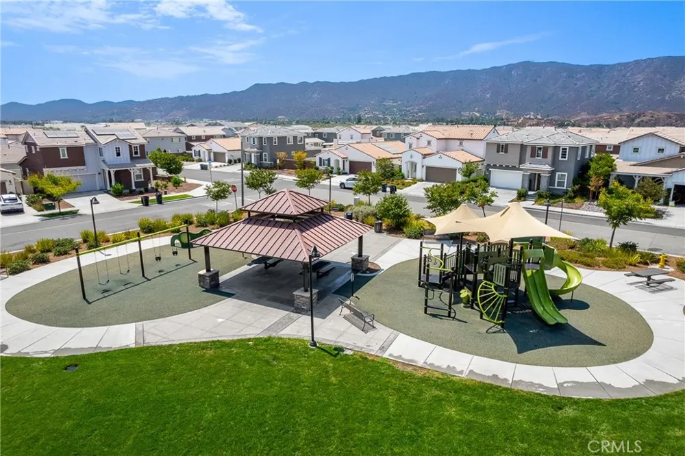 29126 Red Alder Lake Elsinore, CA 92530