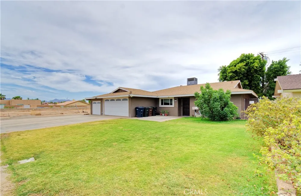 460 Seville Blythe, CA 92225