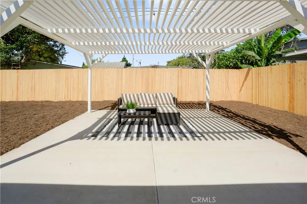 2225 Maple Costa Mesa, CA 92627