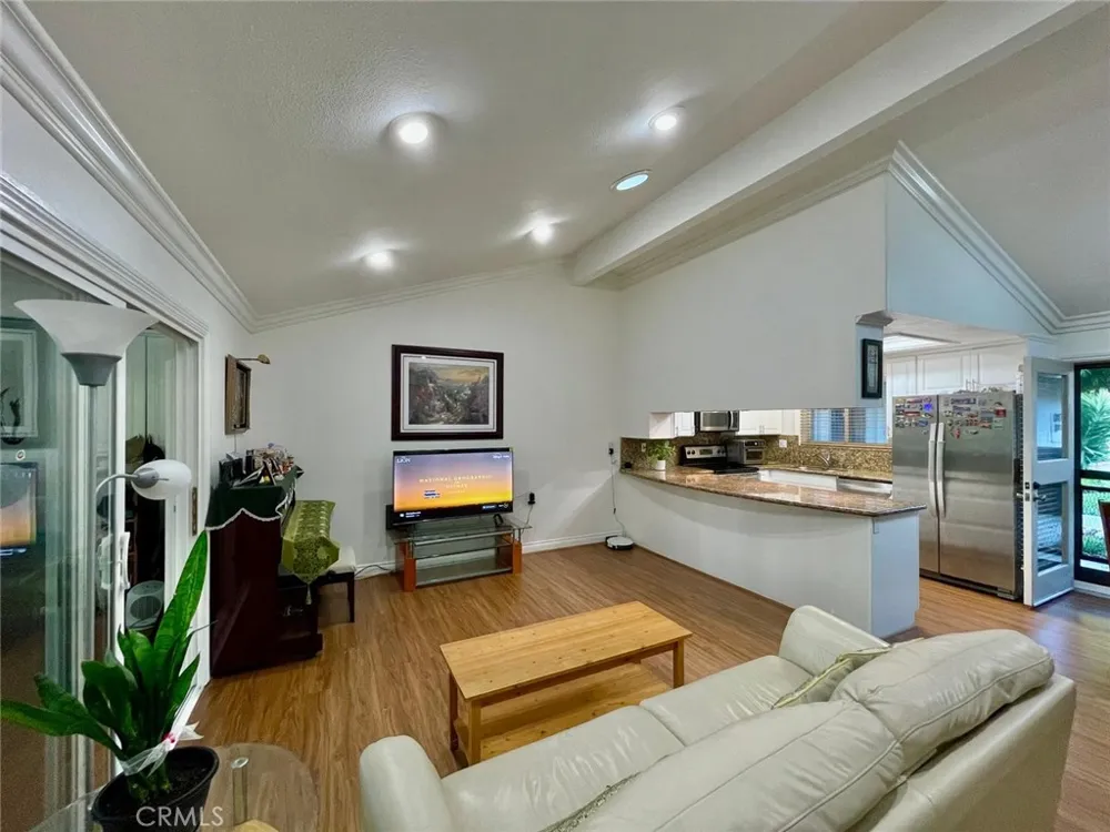 2311 Via Puerta #B Laguna Woods, CA 92637