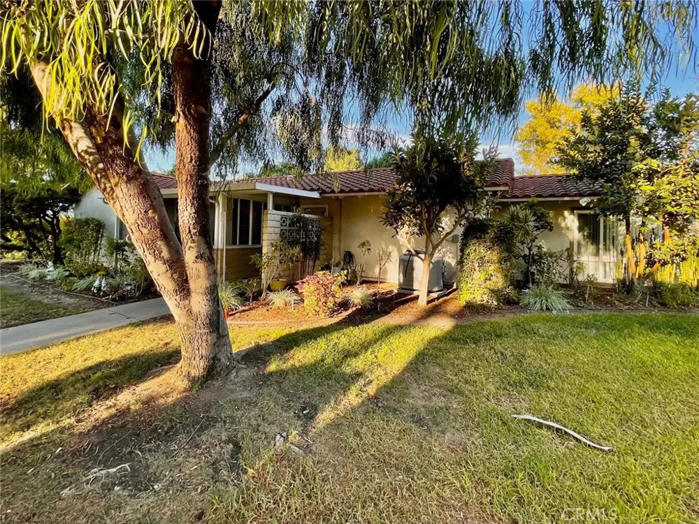 2311 Via Puerta #B Laguna Woods, CA 92637