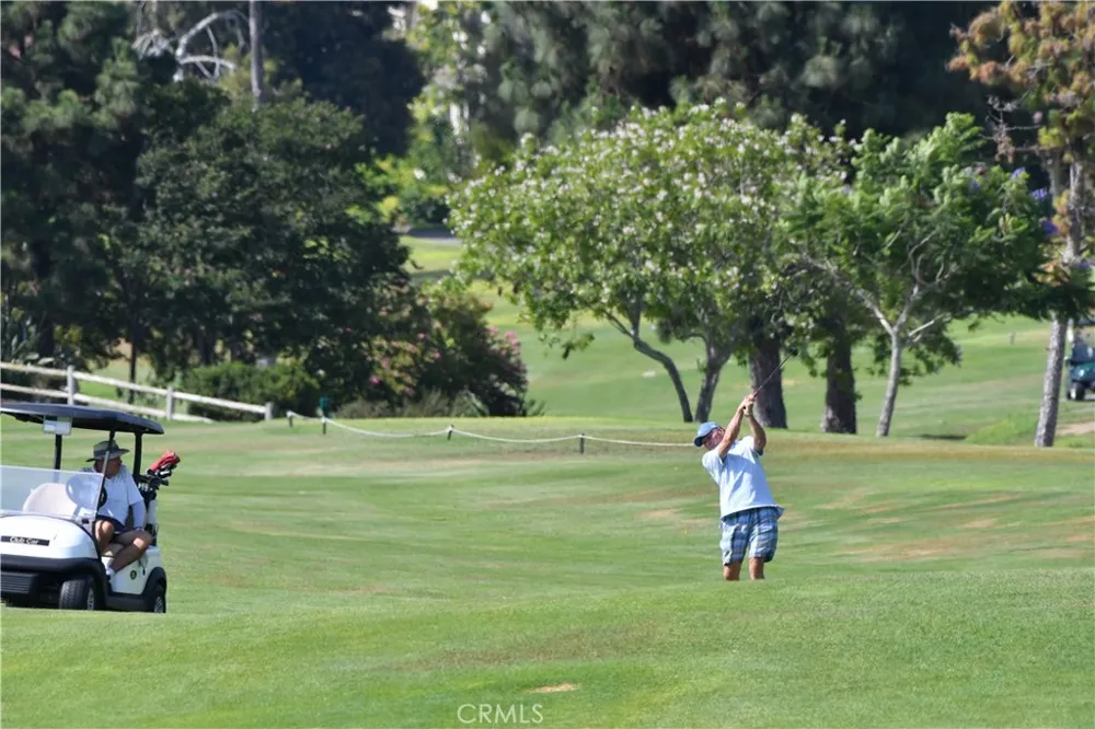 2311 Via Puerta #B Laguna Woods, CA 92637