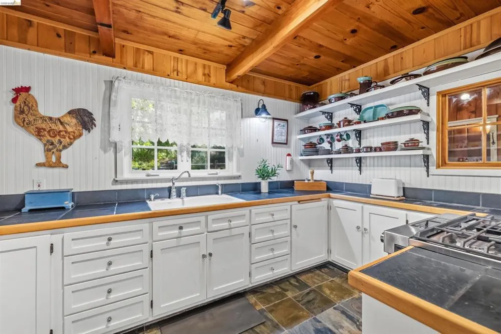 18805 BROADHURST DR Twain Harte, CA 95383