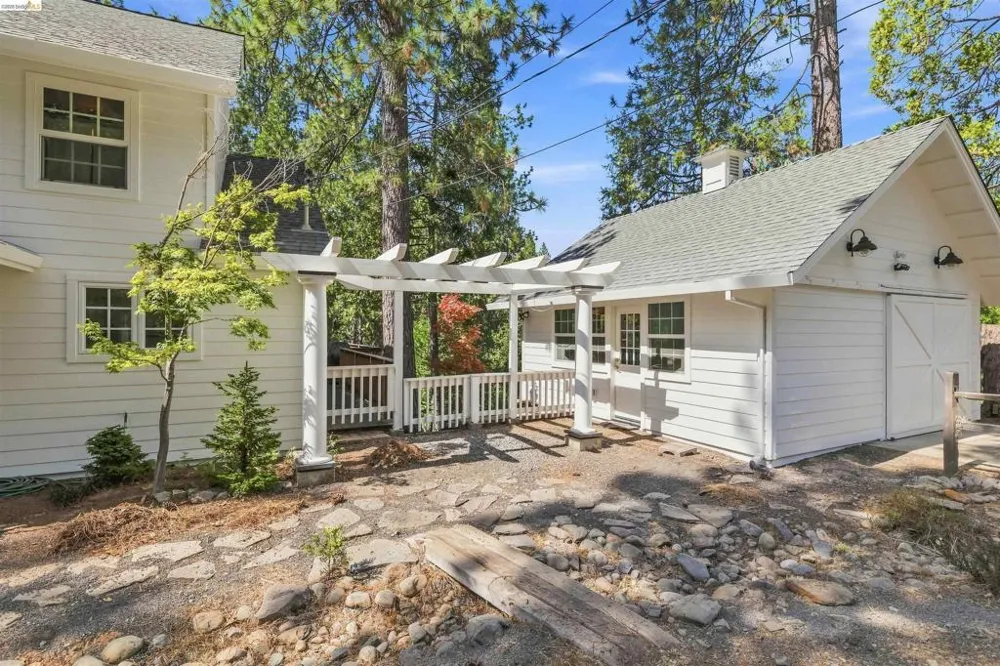 18805 BROADHURST DR Twain Harte, CA 95383
