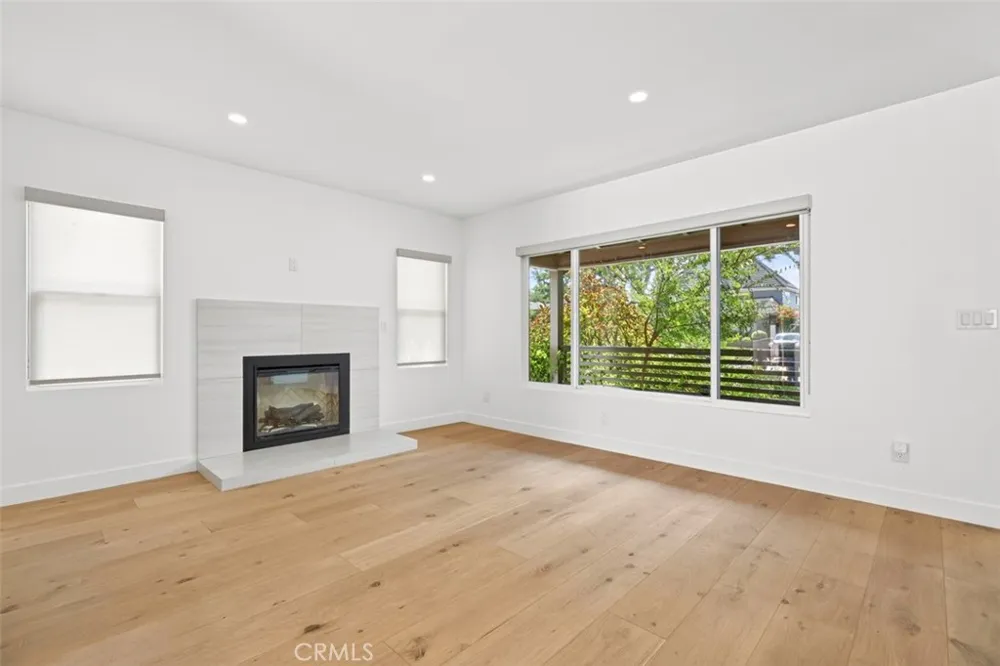 641 E Grinnell Burbank, CA 91501