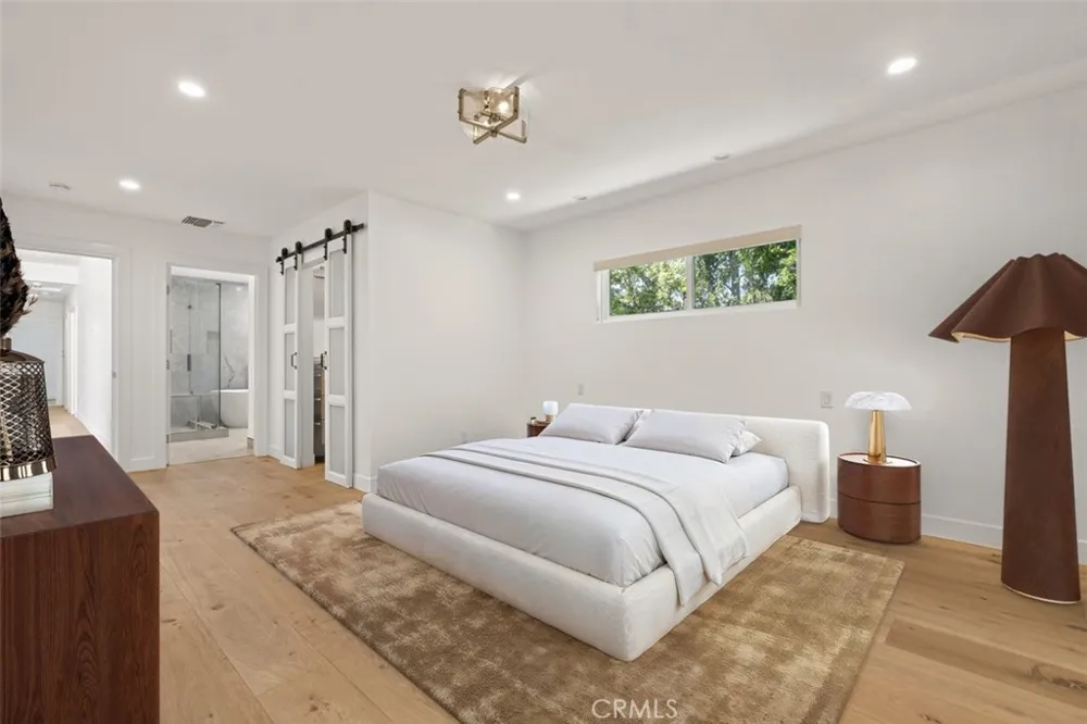 641 E Grinnell Burbank, CA 91501