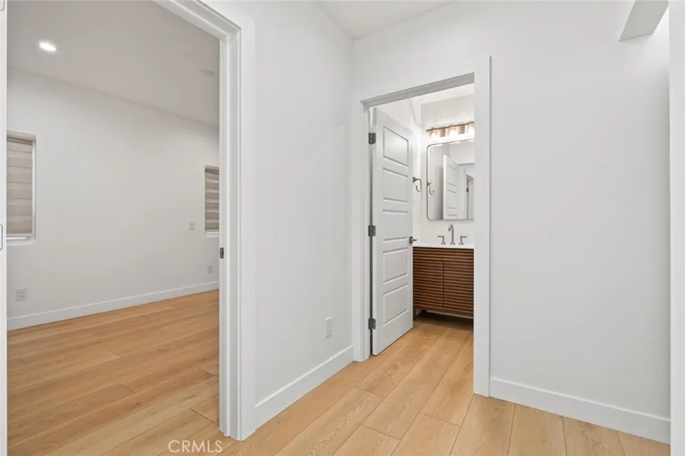 641 E Grinnell Burbank, CA 91501
