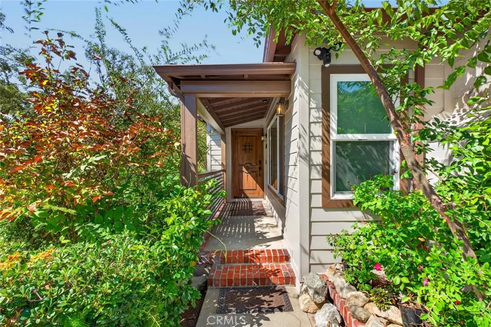 641 E Grinnell Burbank, CA 91501