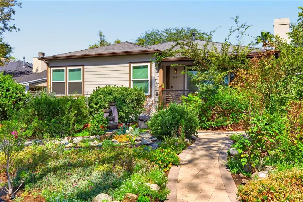 641 E Grinnell Burbank, CA 91501