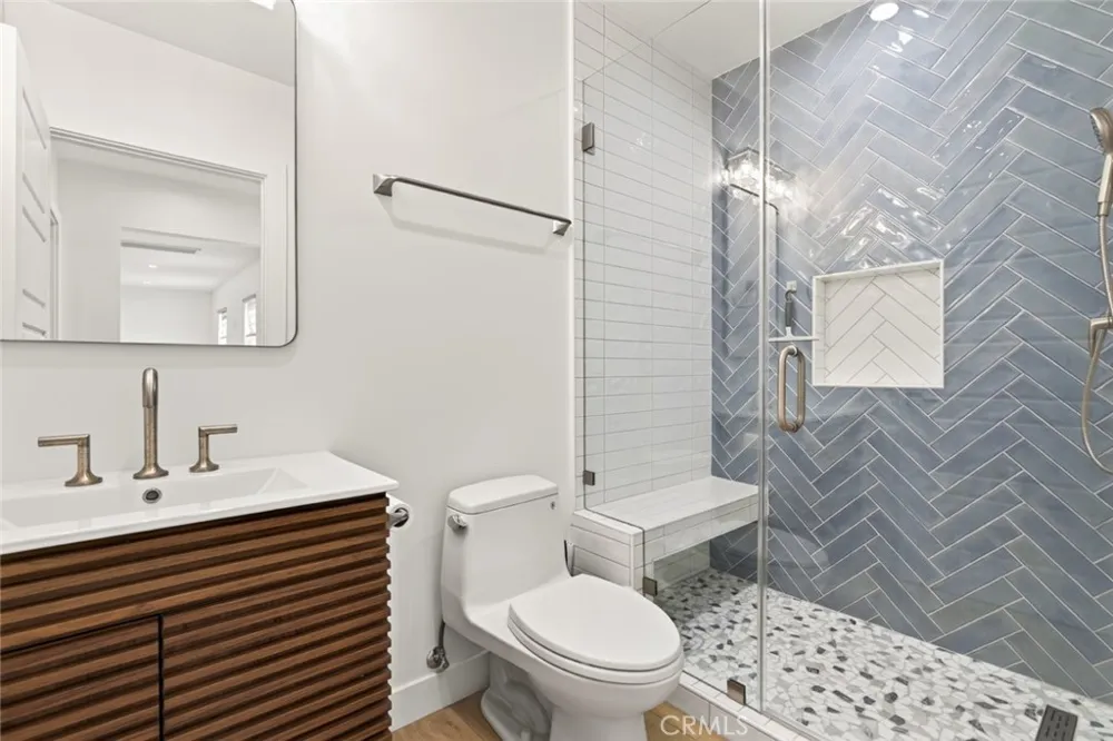 641 E Grinnell Burbank, CA 91501