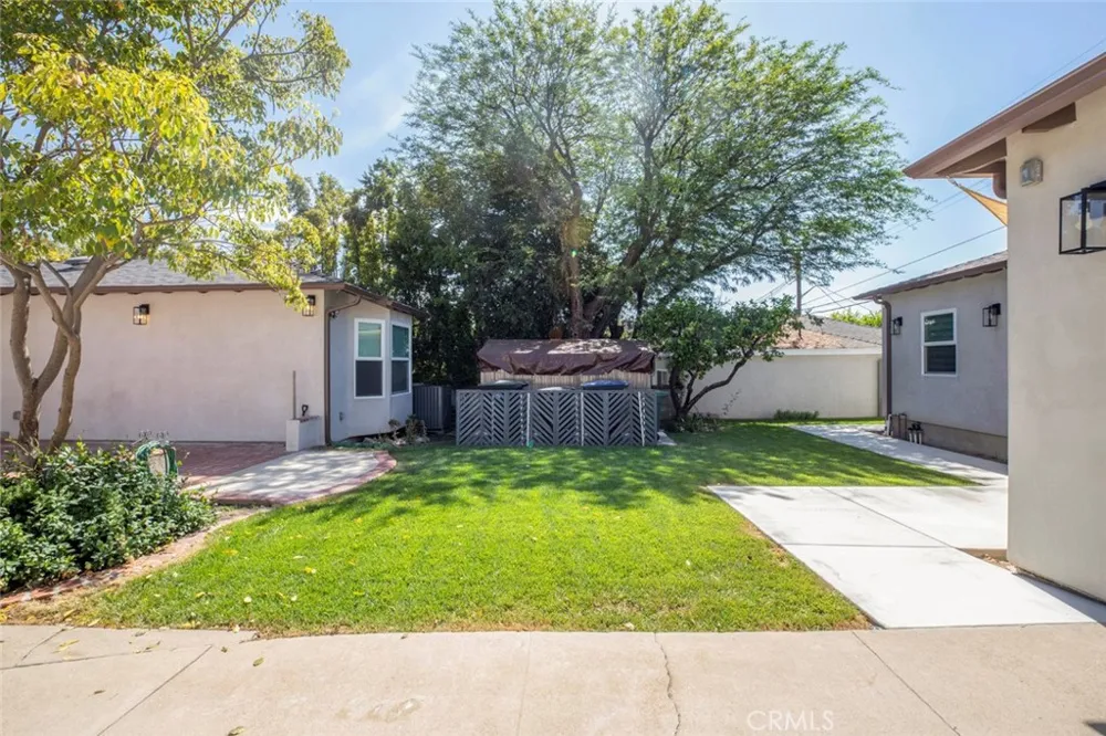 641 E Grinnell Burbank, CA 91501