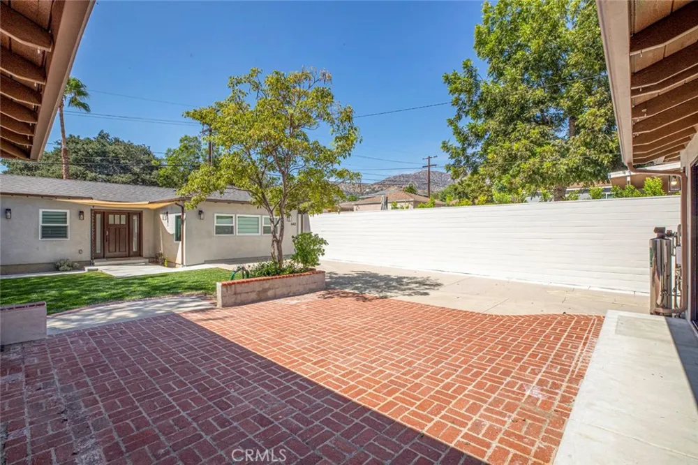 641 E Grinnell Burbank, CA 91501