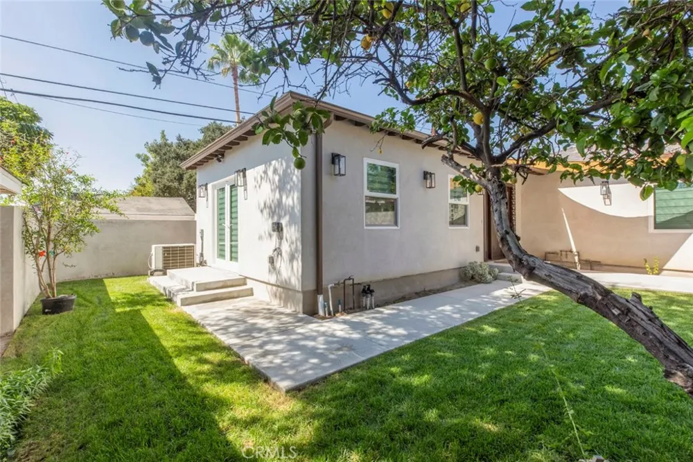 641 E Grinnell Burbank, CA 91501