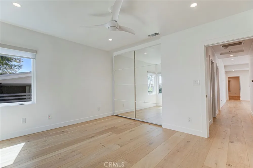 641 E Grinnell Burbank, CA 91501