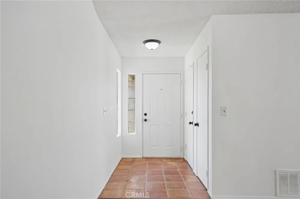 2320 W Sunrise Drive Rialto, CA 92377