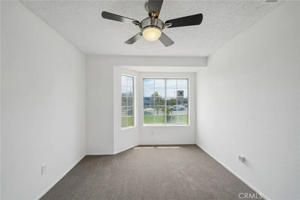 2320 W Sunrise Drive Rialto, CA 92377