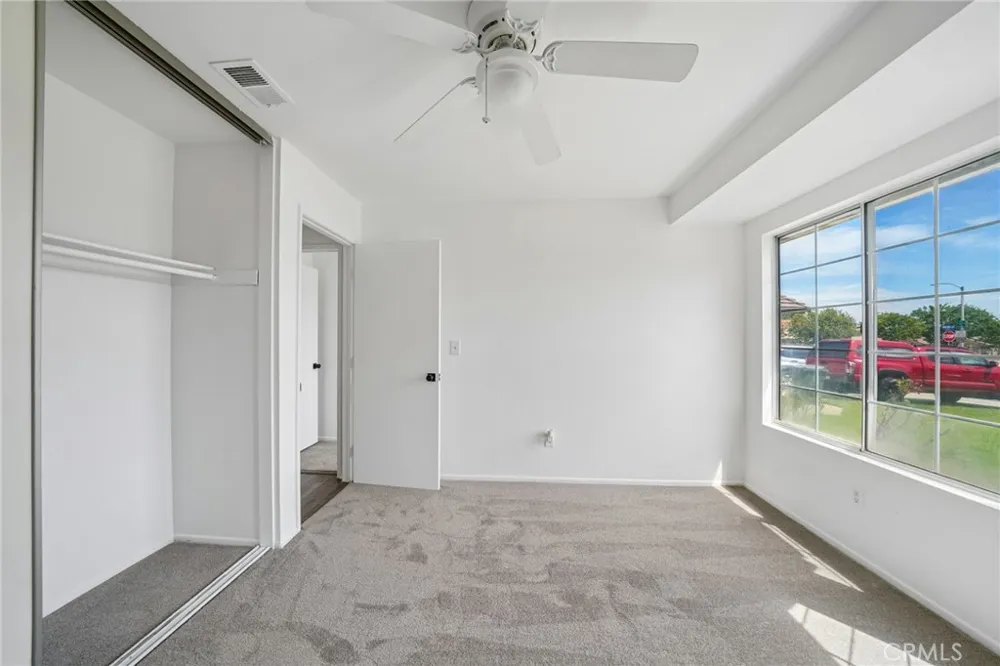 2320 W Sunrise Drive Rialto, CA 92377