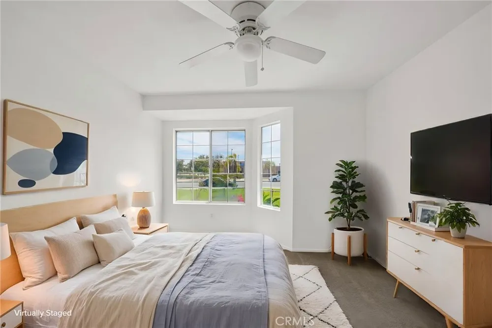 2320 W Sunrise Drive Rialto, CA 92377
