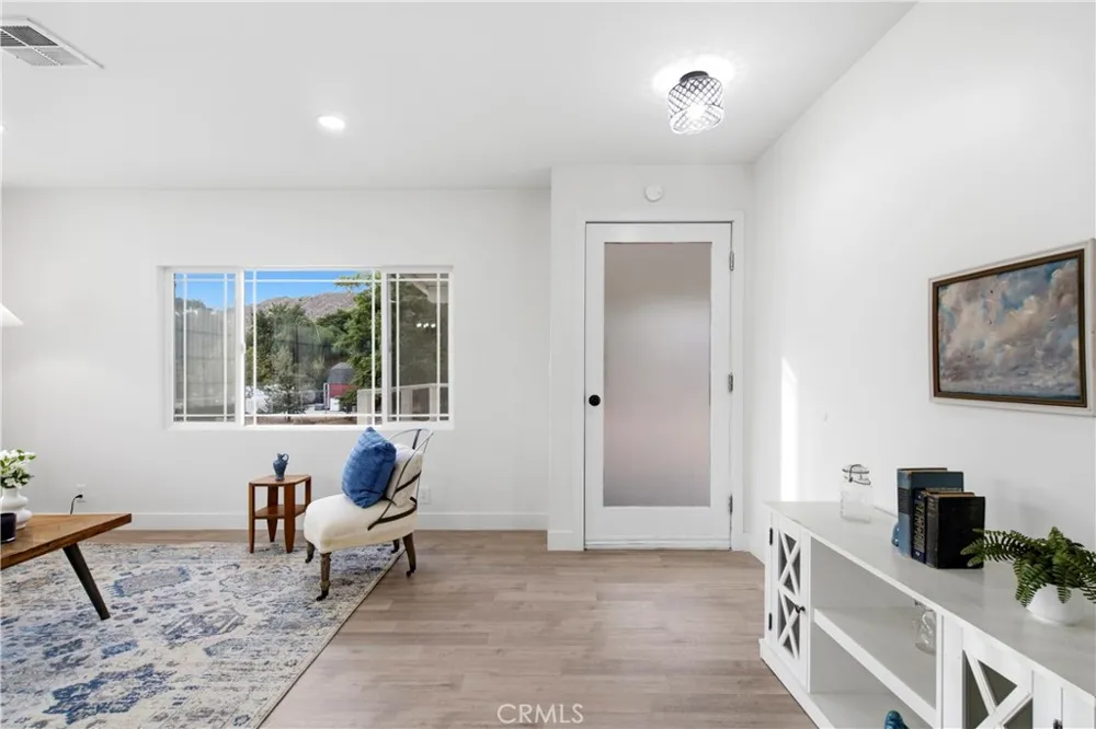 33405 Old State Hemet, CA 92545