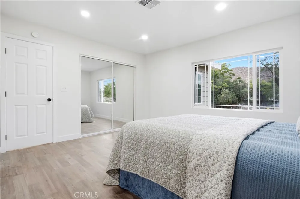 33405 Old State Hemet, CA 92545