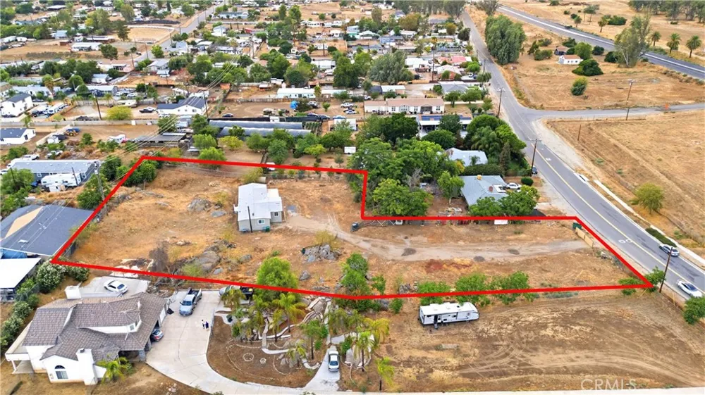 33405 Old State Hemet, CA 92545