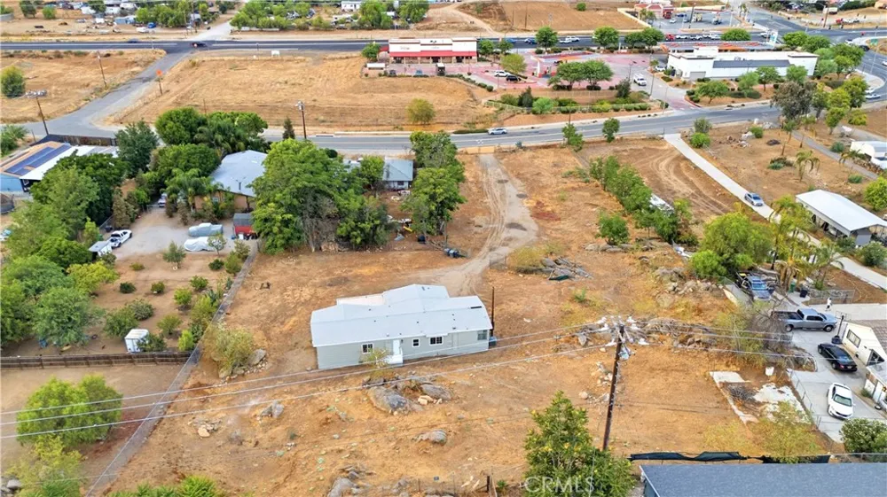 33405 Old State Hemet, CA 92545