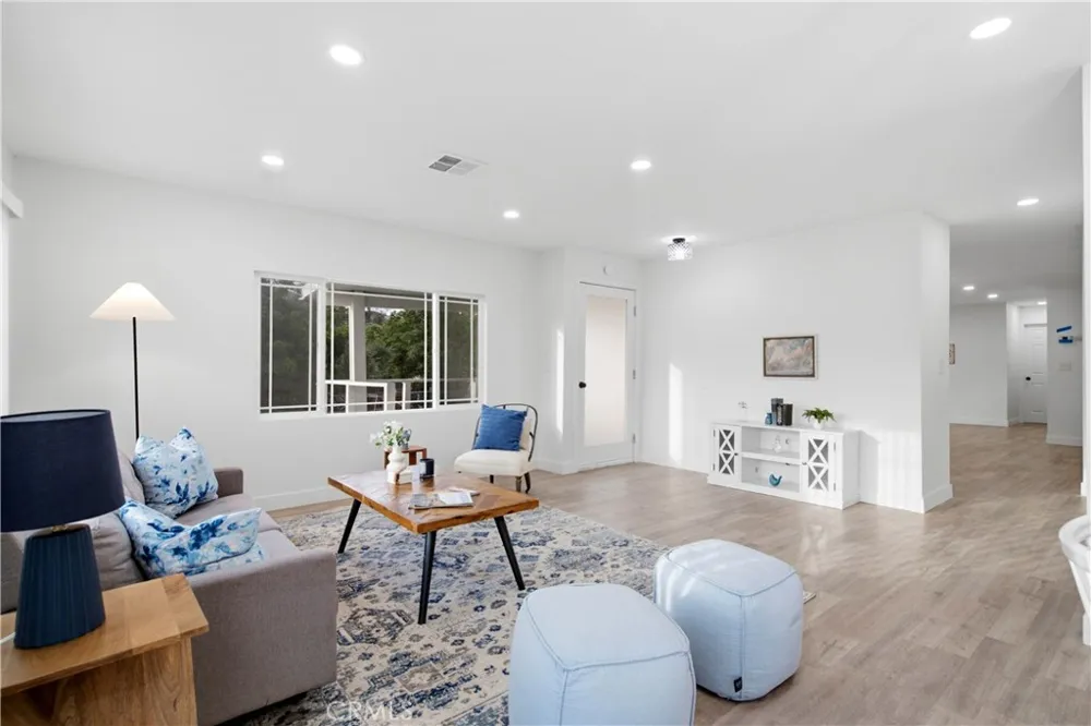 33405 Old State Hemet, CA 92545