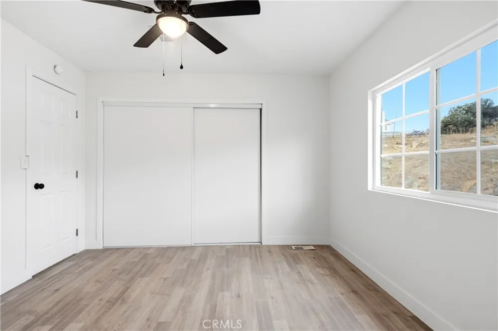 33405 Old State Hemet, CA 92545