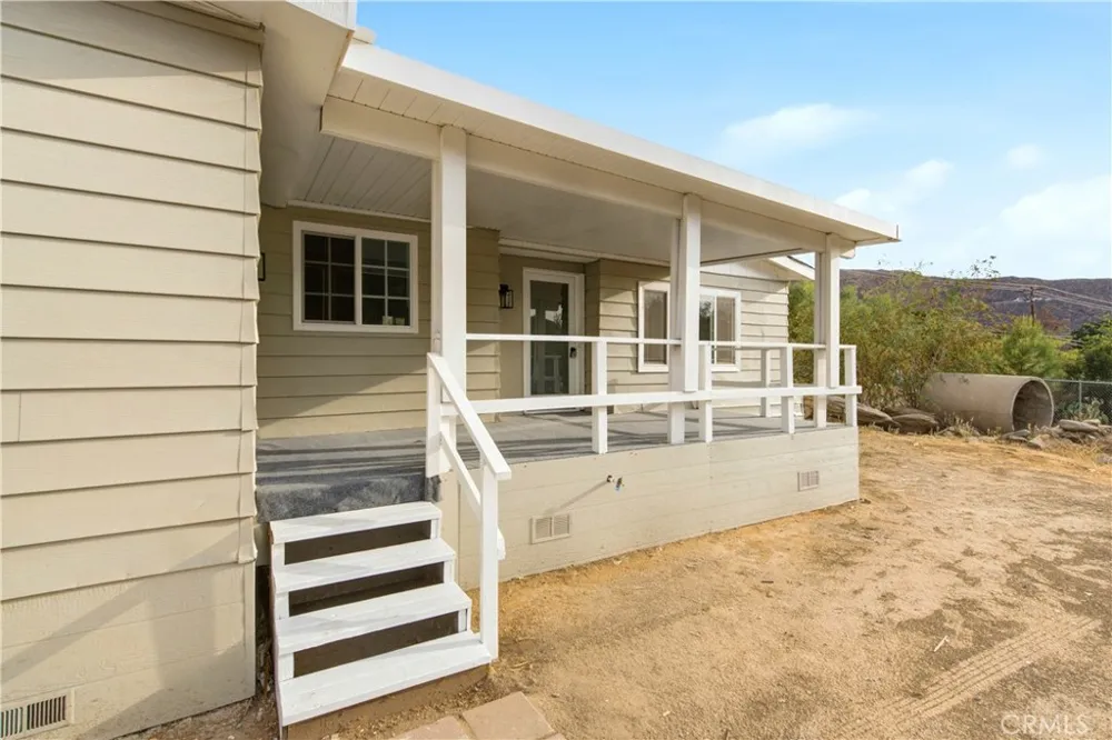 33405 Old State Hemet, CA 92545
