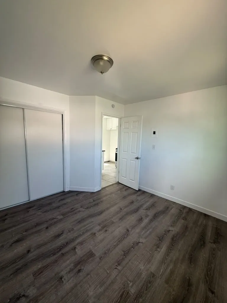 12217 223rd Street #4 Hawaiian Gardens, CA 90716