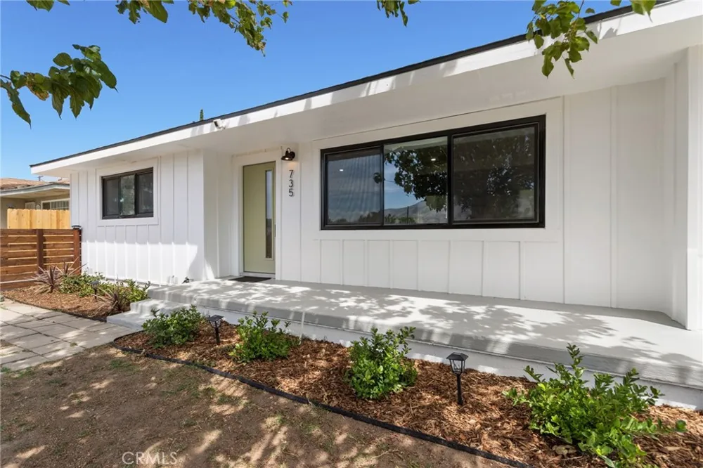 735 E Wilson Street Banning, CA 92220