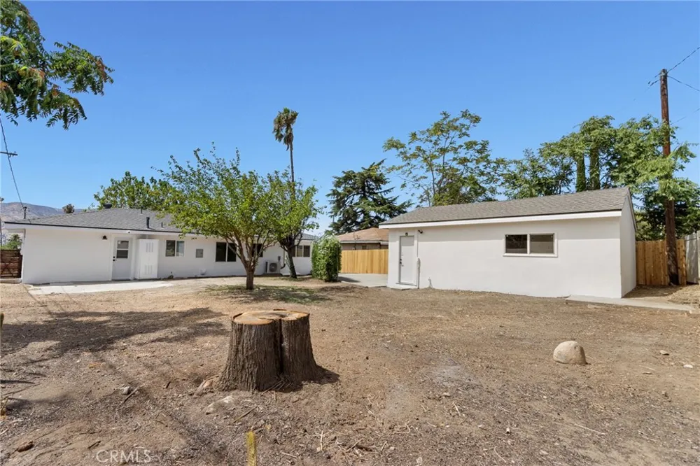 735 E Wilson Street Banning, CA 92220