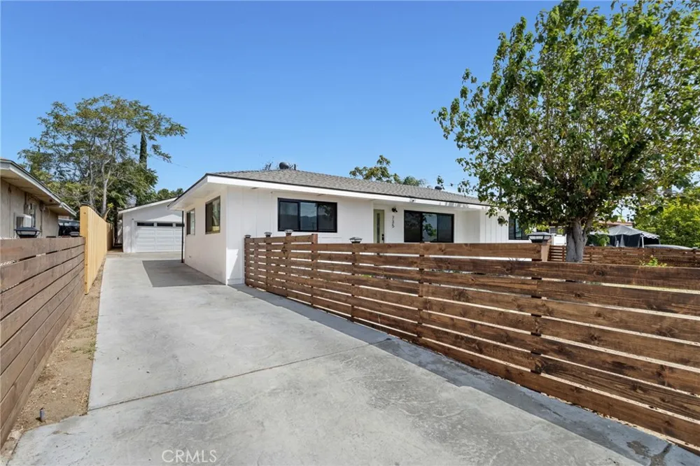 735 E Wilson Street Banning, CA 92220