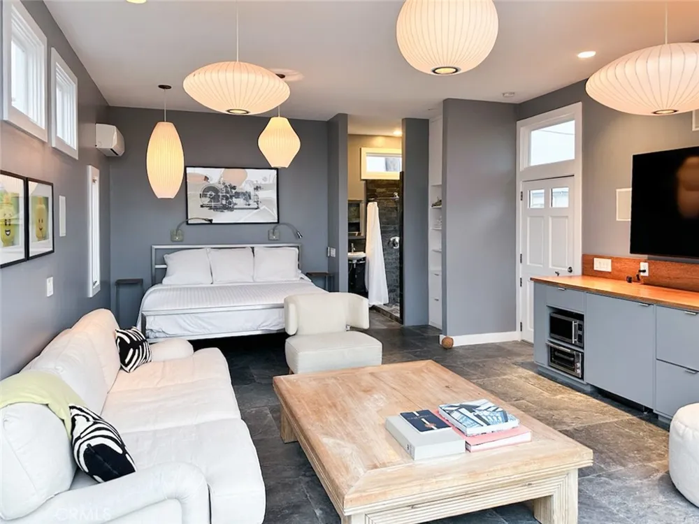 120 34th Street Newport Beach, CA 92663