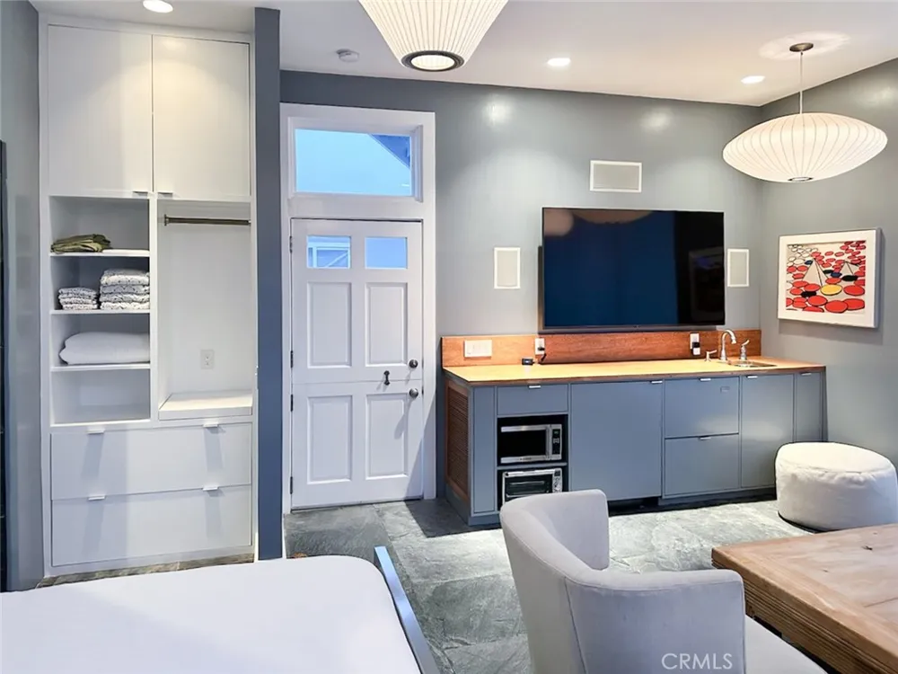 120 34th Street Newport Beach, CA 92663