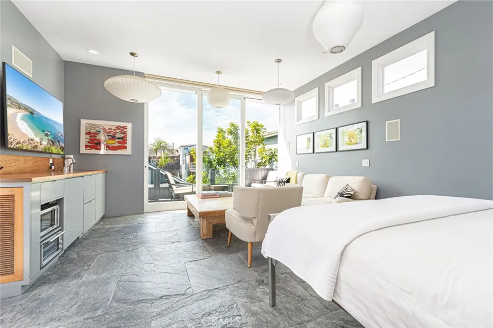 120 34th Street Newport Beach, CA 92663