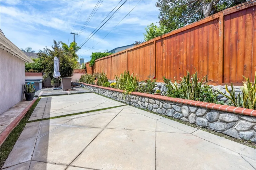 1015 Fathom Seal Beach, CA 90740