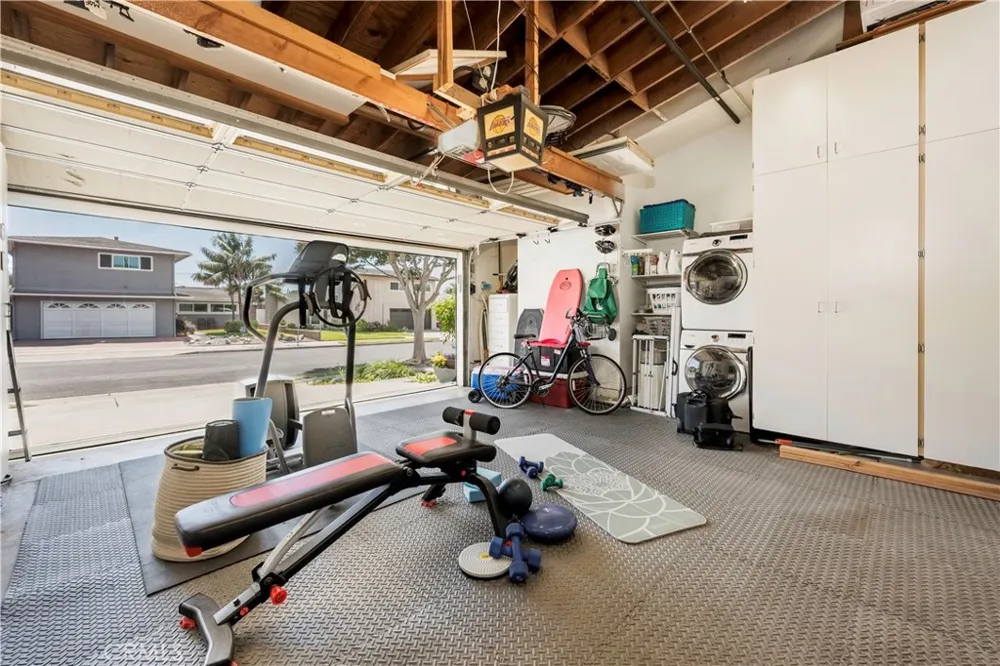 1015 Fathom Seal Beach, CA 90740