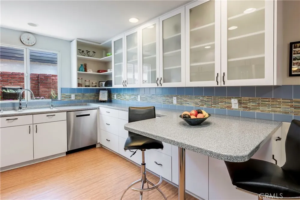 1015 Fathom Seal Beach, CA 90740