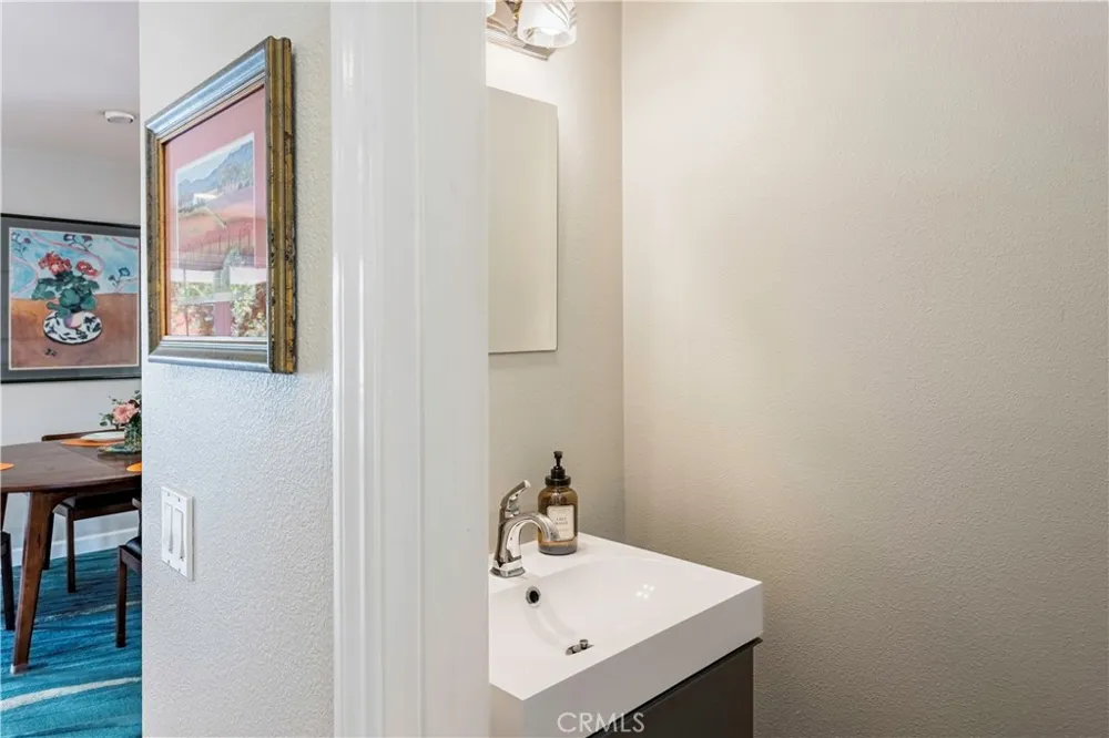 1015 Fathom Seal Beach, CA 90740