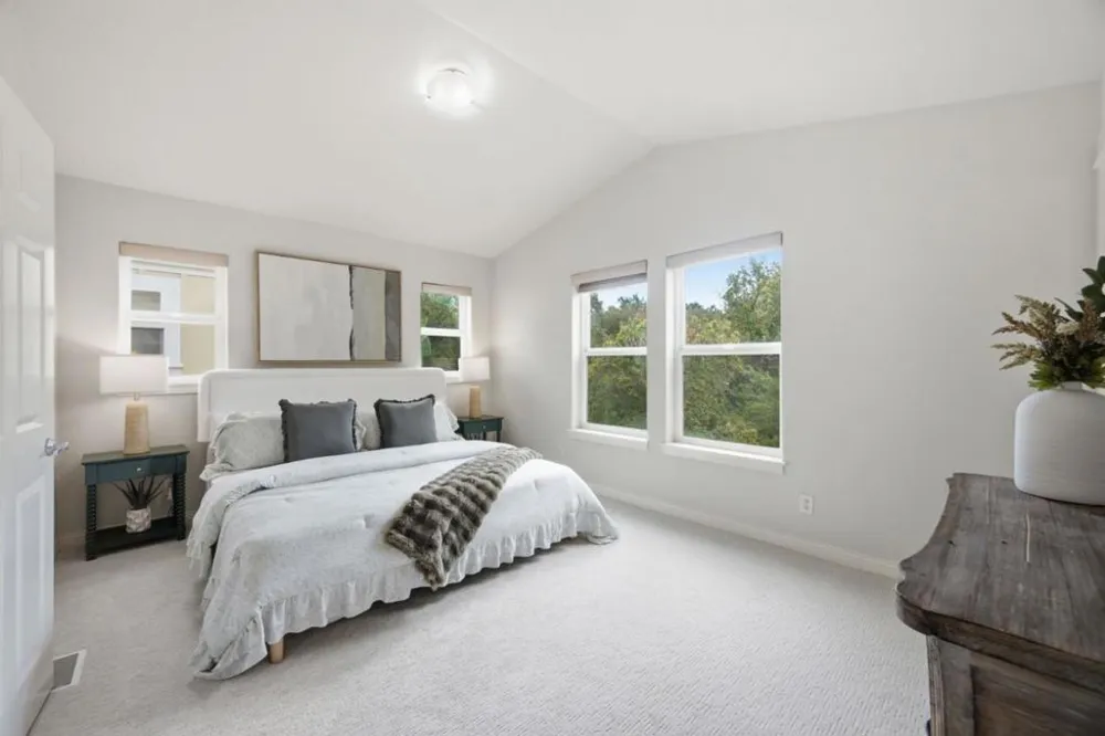 302 Creekside Village Drive Los Gatos, CA 95032