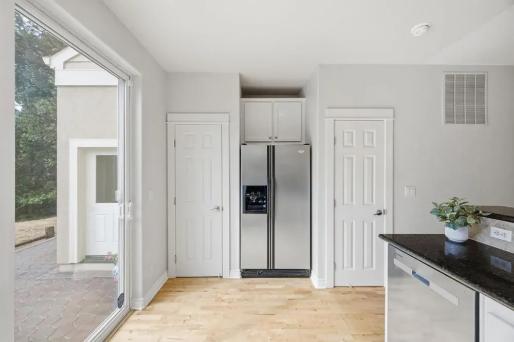 302 Creekside Village Drive Los Gatos, CA 95032