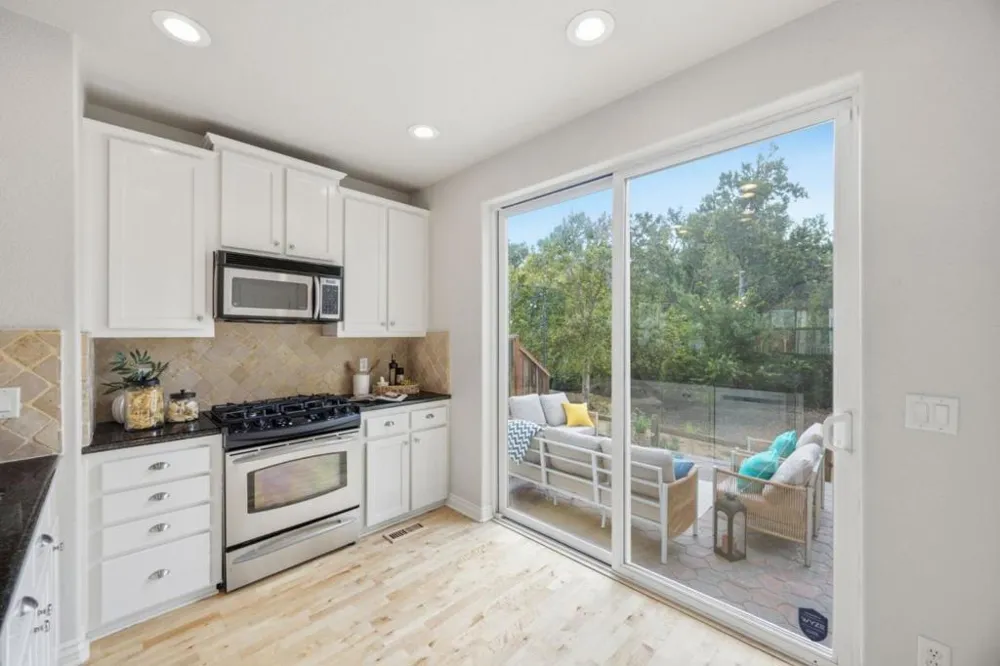 302 Creekside Village Drive Los Gatos, CA 95032