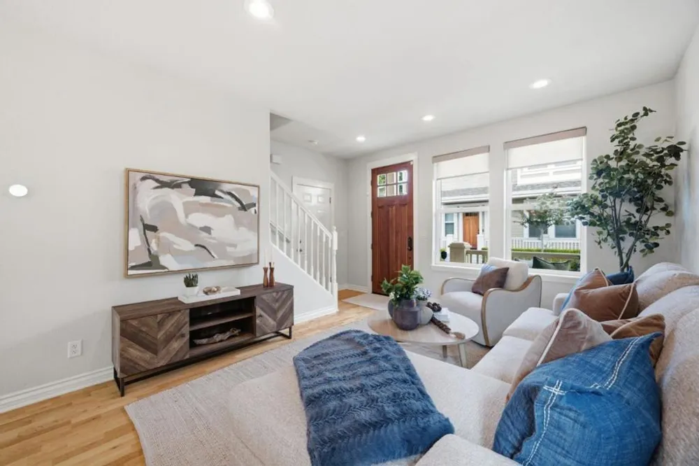 302 Creekside Village Drive Los Gatos, CA 95032