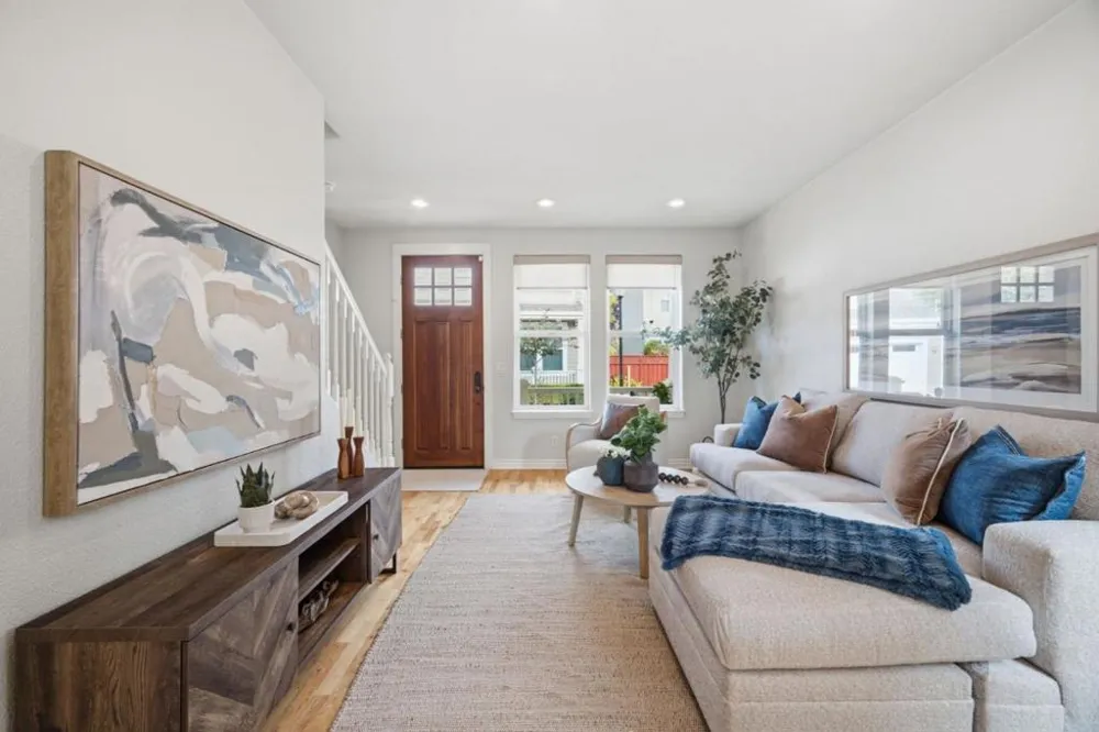 302 Creekside Village Drive Los Gatos, CA 95032